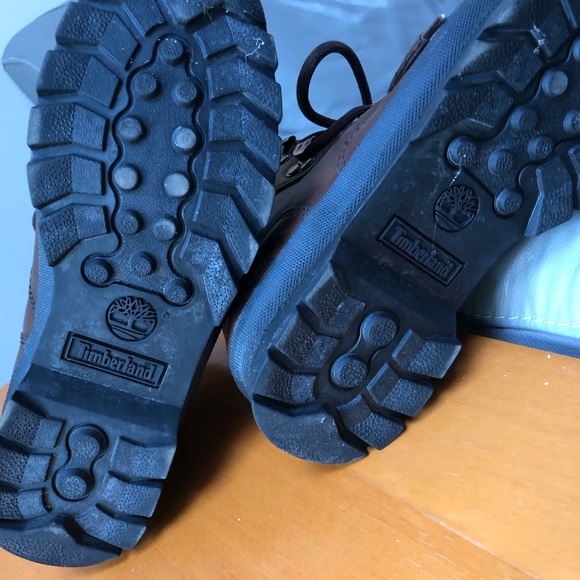 Timberland women’s hikers - size 9M - Picture 4 of 6